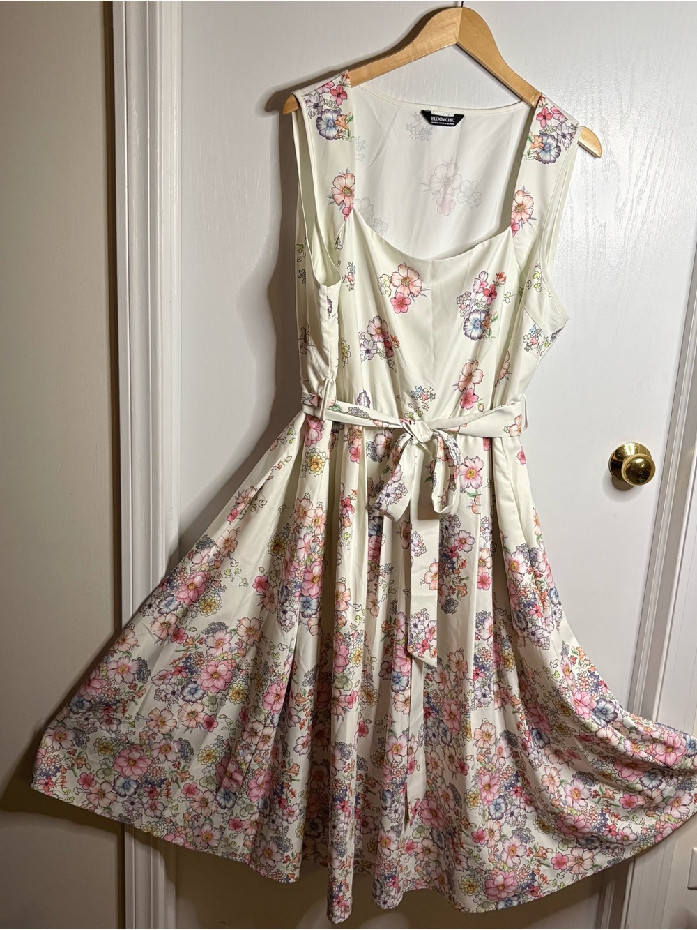 Floral Midi Dress Lined Square Neck Sleeveless Sz 18/20 Cottagecore Retro Party